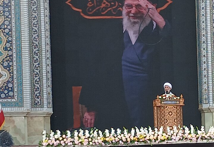 تصاویر/ اجتماع و سوگواری زائران ومجاوران در حرم رضوی