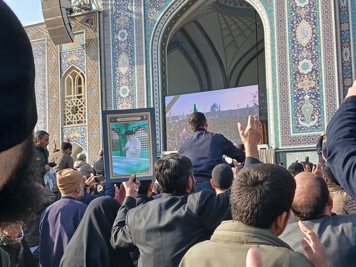 تصاویر/ اجتماع و سوگواری زائران ومجاوران در حرم رضوی