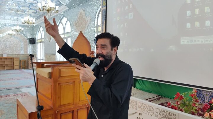 سوگواری مردم نائین در امامزاده سلطان سید علی ع
