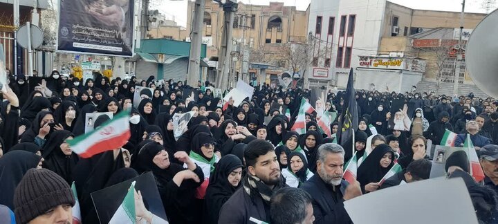 عزاداری مردم ایلام در پی شهادت امام خامنه ای