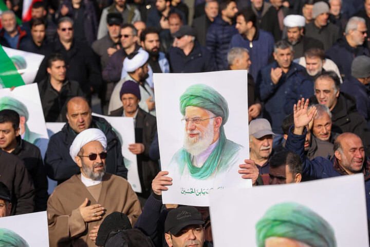 تصاویر / سوگواری مردم تبریز در پی شهادت رهبر انقلاب