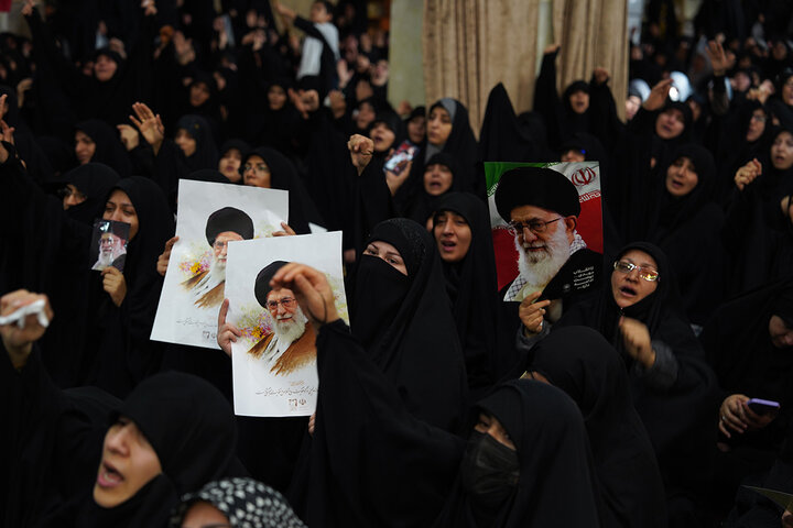 برپایی مراسم سوگواری رهبر شهید انقلاب در حرم بانوی کرامت