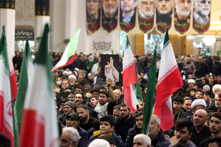 برپایی مراسم سوگواری رهبر شهید انقلاب در حرم بانوی کرامت