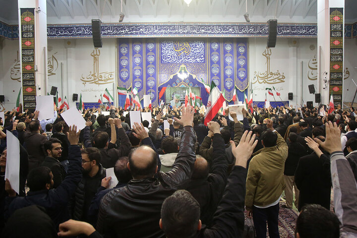 برپایی مراسم سوگواری رهبر شهید انقلاب در حرم بانوی کرامت