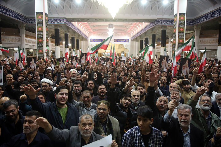 برپایی مراسم سوگواری رهبر شهید انقلاب در حرم بانوی کرامت