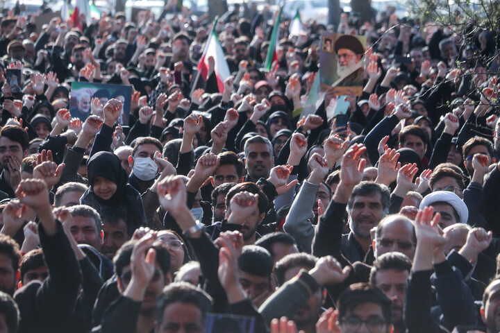 تصاویر| مراسم سوگواری شهادت رهبر انقلاب در میدان ابوذر بیرجند/1