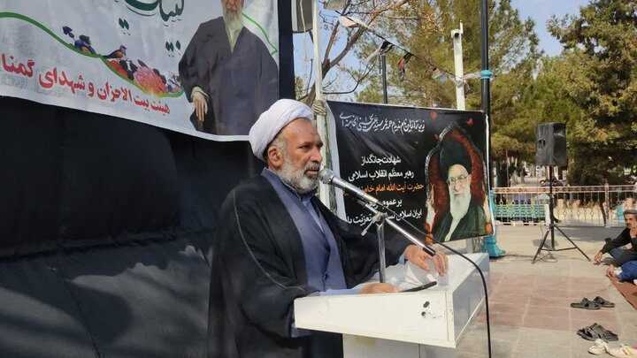 تصاویر/ تجمع مردم کشکوئیه در عزای قائد امت