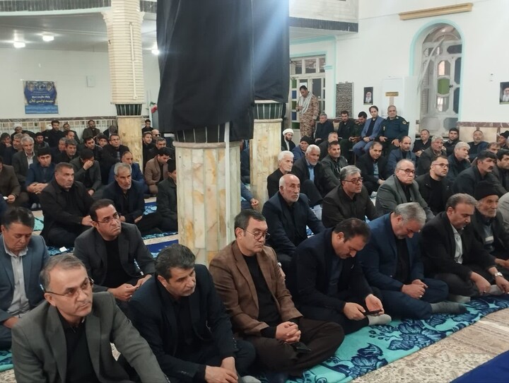 تصاویر |  مراسم عزاداری شهادت رهبر انقلاب اسلامی در شهرستان لیلان