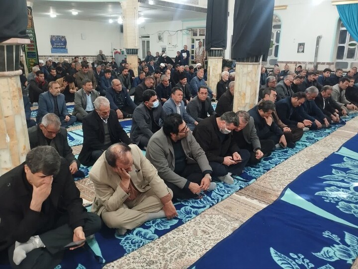 تصاویر |  مراسم عزاداری شهادت رهبر انقلاب اسلامی در شهرستان لیلان