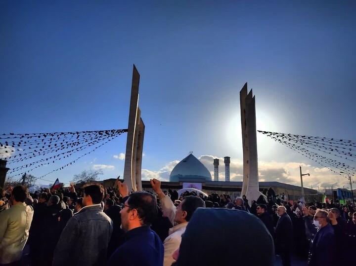 تصاویر/  دسته عزاداری حسینیه اعظم زنجان به مناسبت شهادت رهبر انقلاب اسلامی