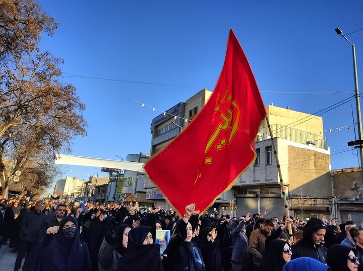 تصاویر/  دسته عزاداری حسینیه اعظم زنجان به مناسبت شهادت رهبر انقلاب اسلامی