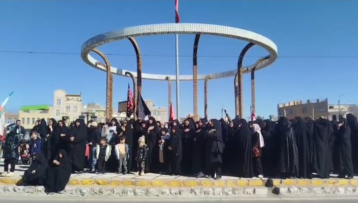 تصاویر/ اجتماع مردم شهرستان زرندیه در سوگ رهبر شهید انقلاب