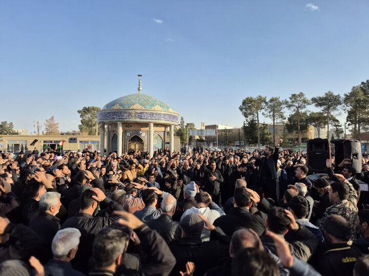 تجمع عاشورایی مردم سوگوار شهرستان نائین