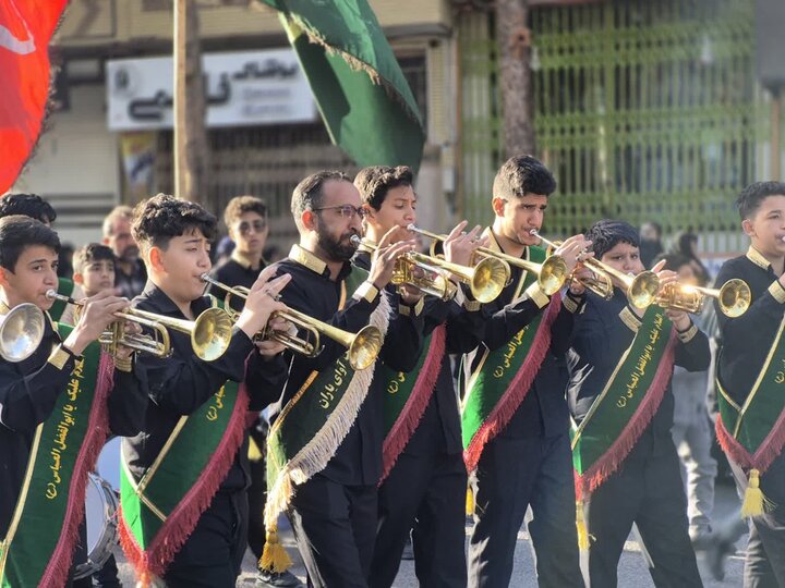 تجمع عاشورایی مردم سوگوار شهرستان نائین