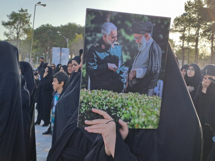 تجمع عاشورایی مردم سوگوار شهرستان نائین