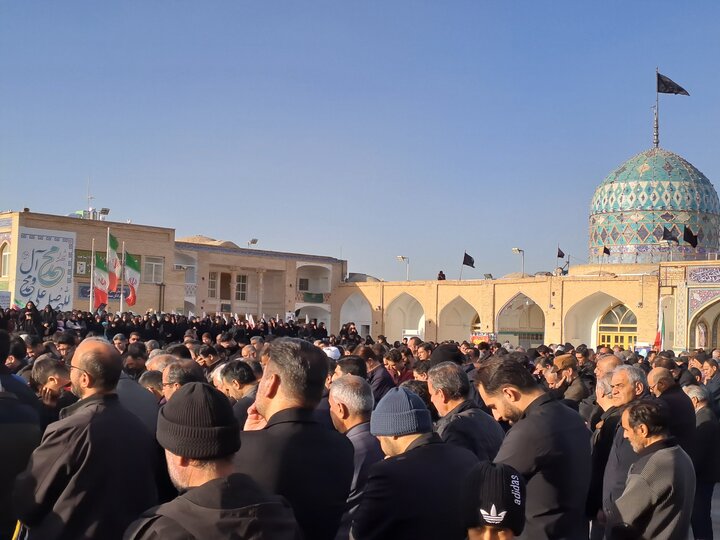 تجمع عاشورایی مردم سوگوار شهرستان نائین