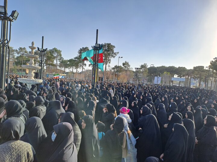 تجمع عاشورایی مردم سوگوار شهرستان نائین