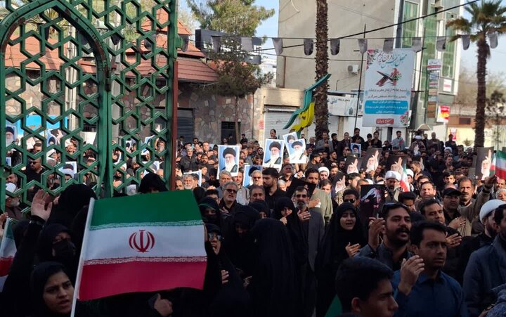 خروش مردم ولایتمدار زاهدان در پی شهادت رهبر معظم انقلاب اسلامی