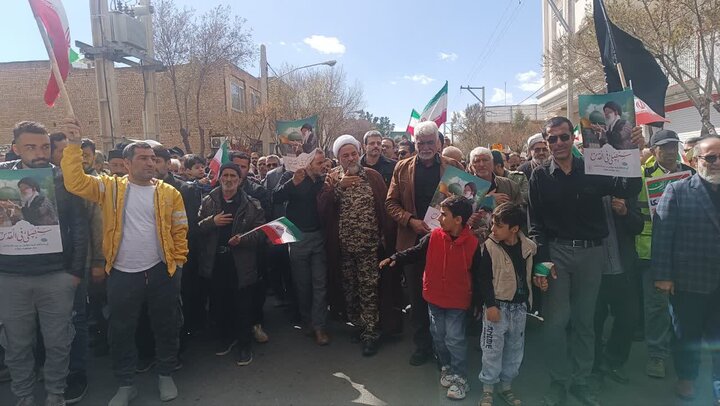 تصاویر/محکومیت اقدامات تروریستی آمریکا و اسرائیل در پی به شهادت رساندن رهبر انقلاب در دلیجان