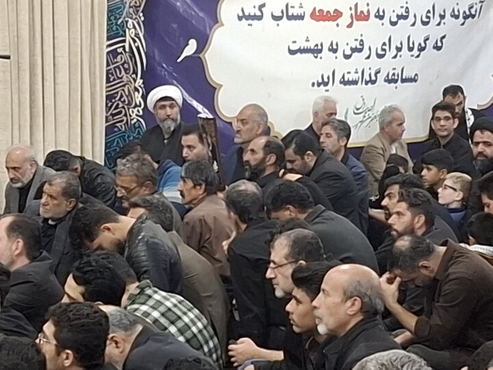 تصاویر:بزرگداشت پرشور عزاداری شهادت رهبرمعظم انقلاب درکاشان