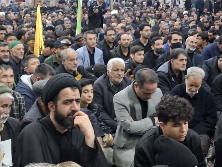 تصاویر:بزرگداشت پرشور عزاداری شهادت رهبرمعظم انقلاب درکاشان