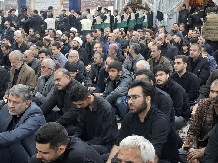 تصاویر:بزرگداشت پرشور عزاداری شهادت رهبرمعظم انقلاب درکاشان