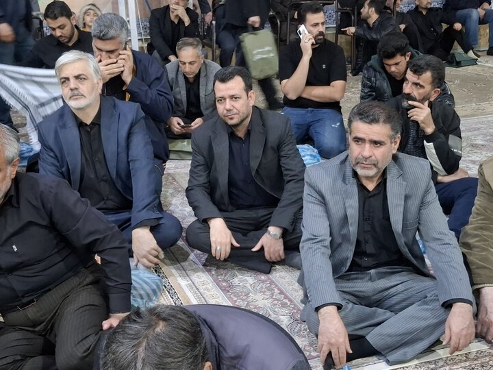 تصاویر:بزرگداشت پرشور عزاداری شهادت رهبرمعظم انقلاب درکاشان