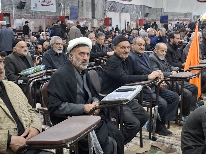 تصاویر:بزرگداشت پرشور عزاداری شهادت رهبرمعظم انقلاب درکاشان