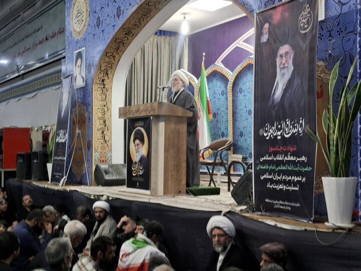 تصاویر:بزرگداشت پرشور عزاداری شهادت رهبرمعظم انقلاب درکاشان