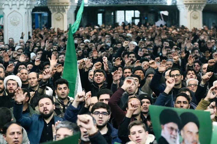 تصاویر/ مراسم سوگواری شهادت مقام معظم رهبری در مصلای اردبیل