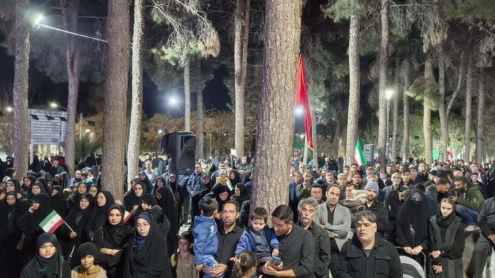 تصاویر/ اجتماع مردم سیرجان در سوگ رهبر شهید