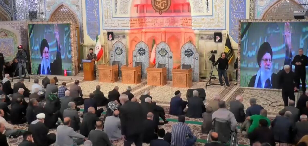 حرم رضوی پناهگاه عزای شهادت رهبر مظلومان جهان