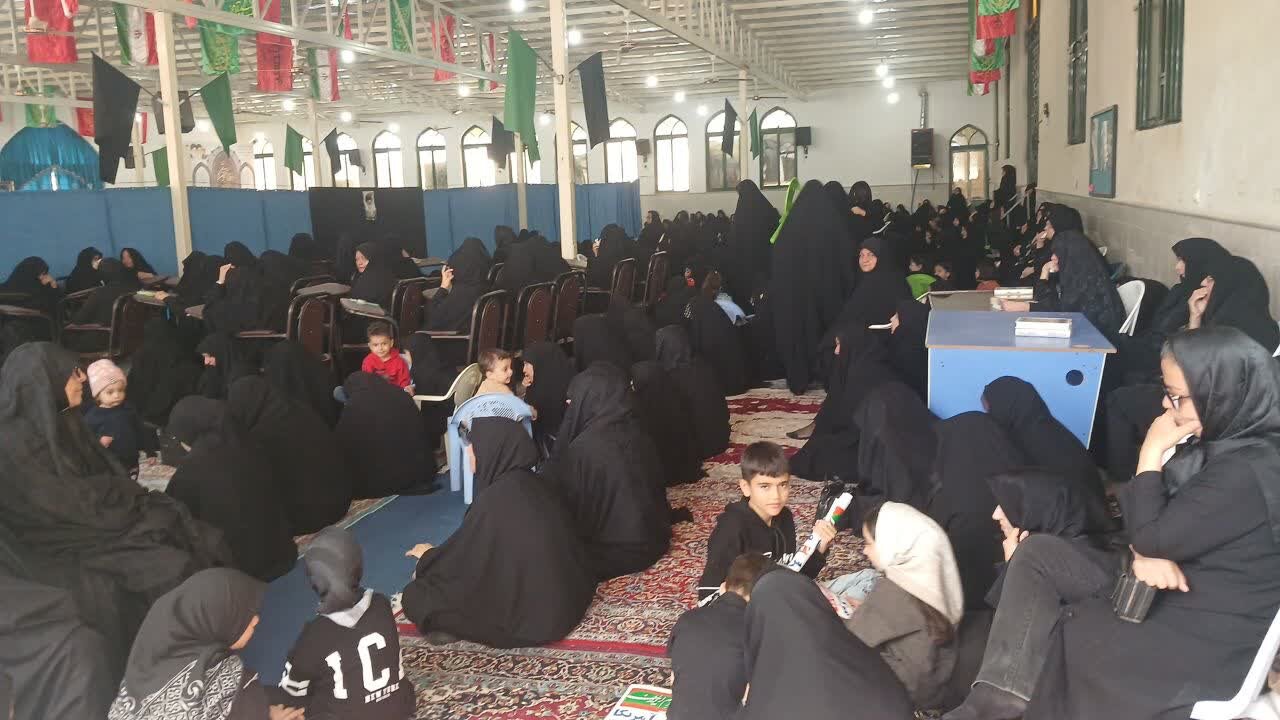 تصاویر/ تجمع مردم ولایت مدار شهر شهید پرور نوش آباد به مناسبت شهادت امام خامنه ای