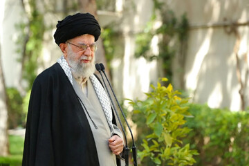 رهبر معظم انقلاب شخصیتی تاریخ‌ساز بود