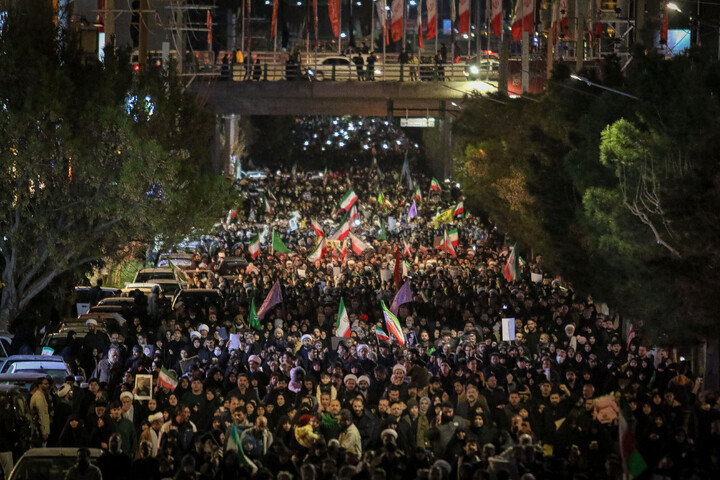 تصاویر/ تجمع سوگواران مردم قم در پی شهادت رهبر معظم انقلاب