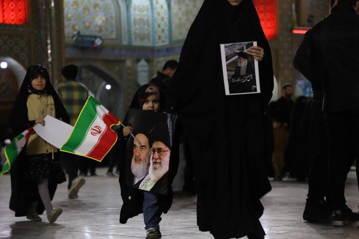 حال و هوای حرم در روز شهادت امام خامنه ای