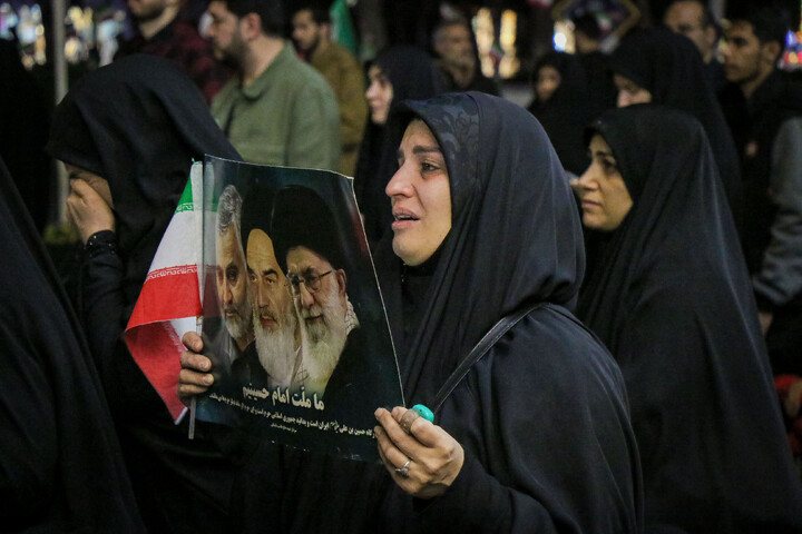 تصاویر/ تجمع سوگواران مردم قم در پی شهادت رهبر معظم انقلاب