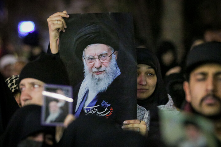 تصاویر/ تجمع سوگواران مردم قم در پی شهادت رهبر معظم انقلاب