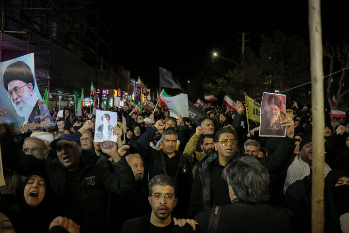 تصاویر/ تجمع سوگواران مردم قم در پی شهادت رهبر معظم انقلاب