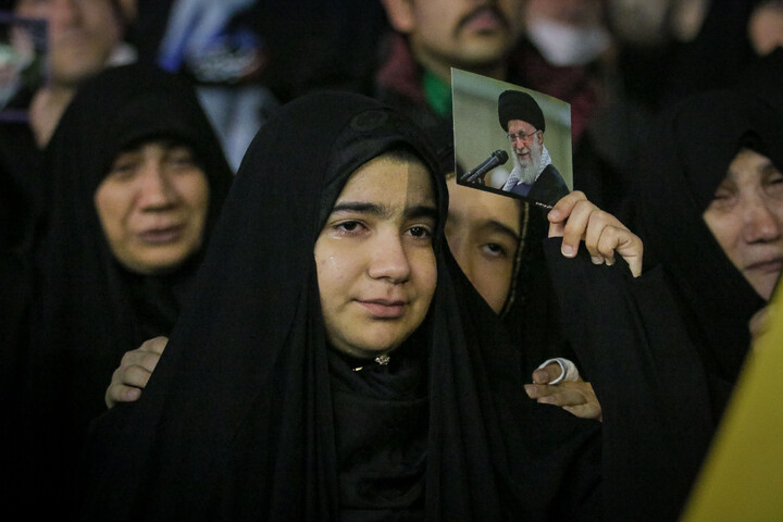 تصاویر/ تجمع سوگواران مردم قم در پی شهادت رهبر معظم انقلاب