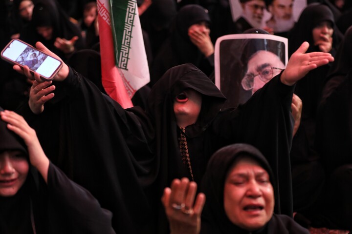تصاویر/ اجتماع سوگواران شهید امام خامنه ای درقم