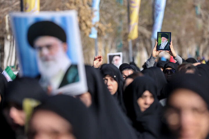 تصاویر / اجتماع مردم استان قزوین در پی  شهادت  امام خامنه ای