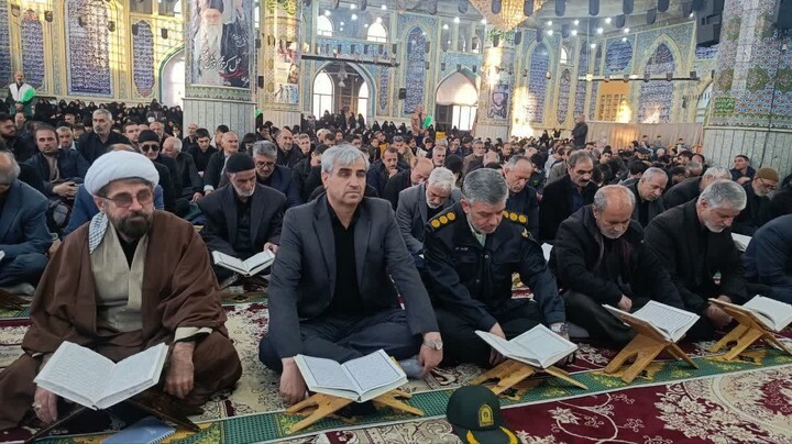 تصاویر / محفل قرآنی و مراسم شام شهادت امام خامنه ای در خرمدره