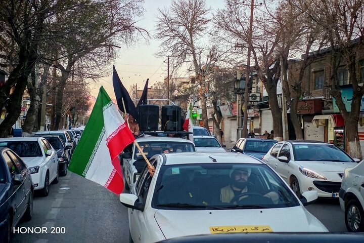 تصاویر / تجلی حضور طلاب کرمانشاهی در حمایت از نظام اسلامی