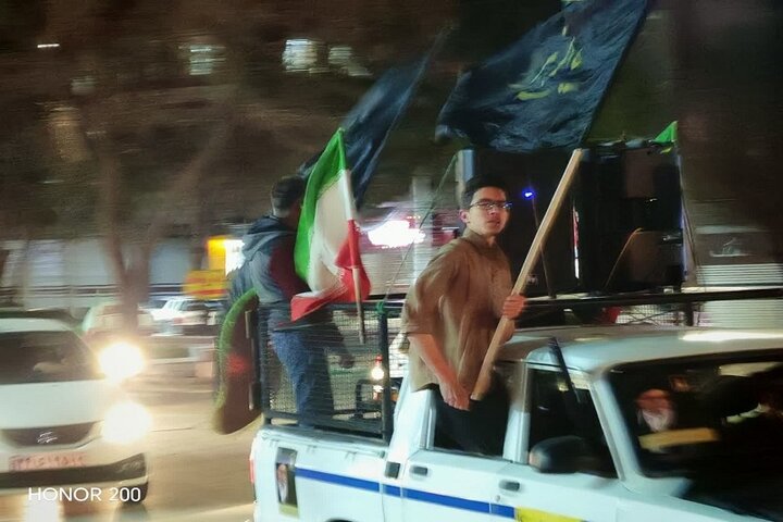تصاویر / تجلی حضور طلاب کرمانشاهی در حمایت از نظام اسلامی