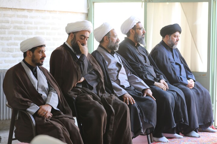 تصاویر/ اولین روز اقامه عزای سیدالشهدای انقلاب در حوزه علمیه استان یزد