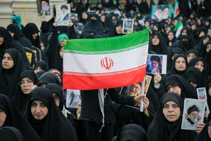 تصاویر/ اجتماع زینبیون قیام بانوان انقلابی در خونخواهی نایب المهدی
