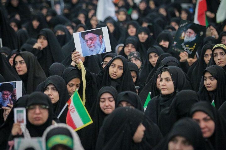 تصاویر/ اجتماع زینبیون قیام بانوان انقلابی در خونخواهی نایب المهدی