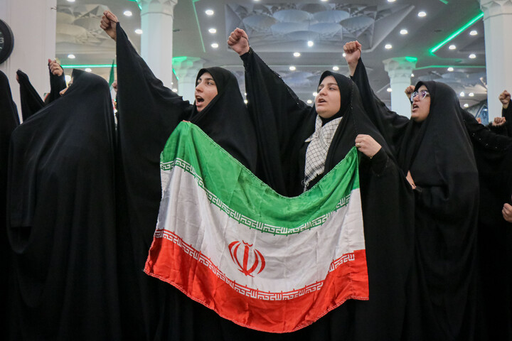 تصاویر/ اجتماع زینبیون قیام بانوان انقلابی در خونخواهی نایب المهدی