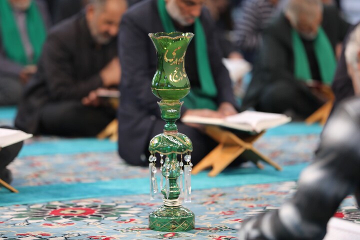 تصاویر/ آیین ترتیل خوانی قرآن کریم در امامزاده سید جعفر(ع) محمد استان یزد